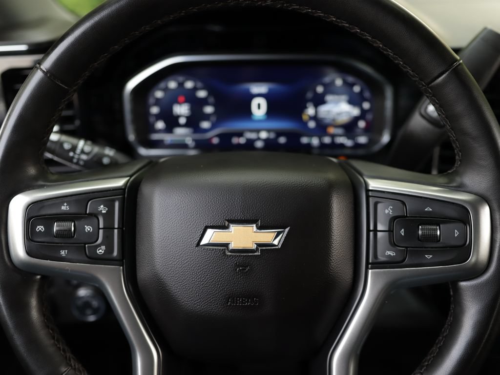 Used 2023 Chevrolet Silverado 1500 LT AWD/4WD image 11