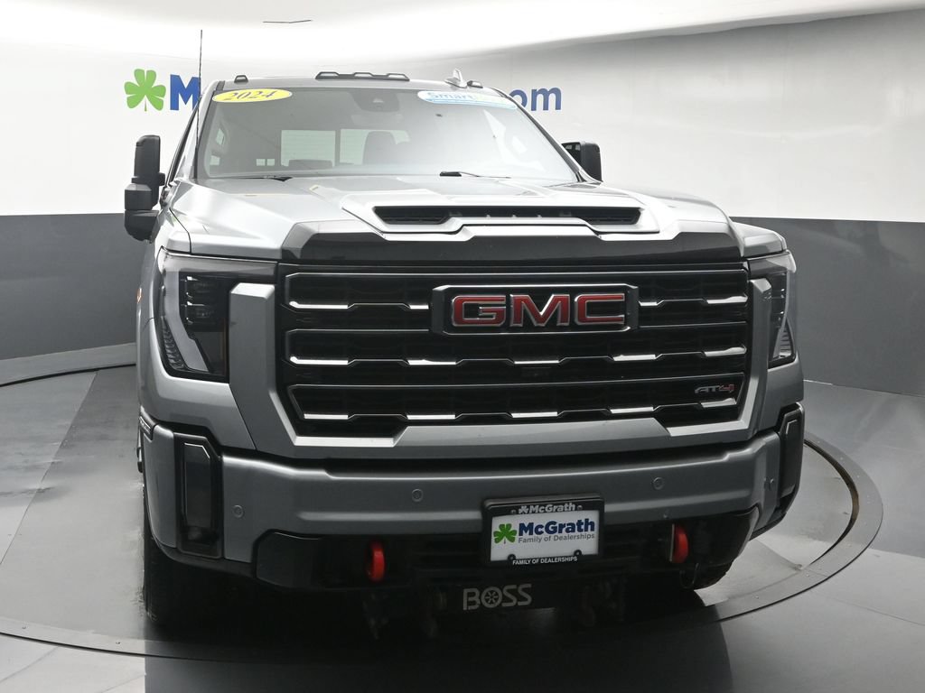 Used 2024 GMC Sierra 3500 AT4 w/ AT4 Premium Plus Package AWD/4WD image 6