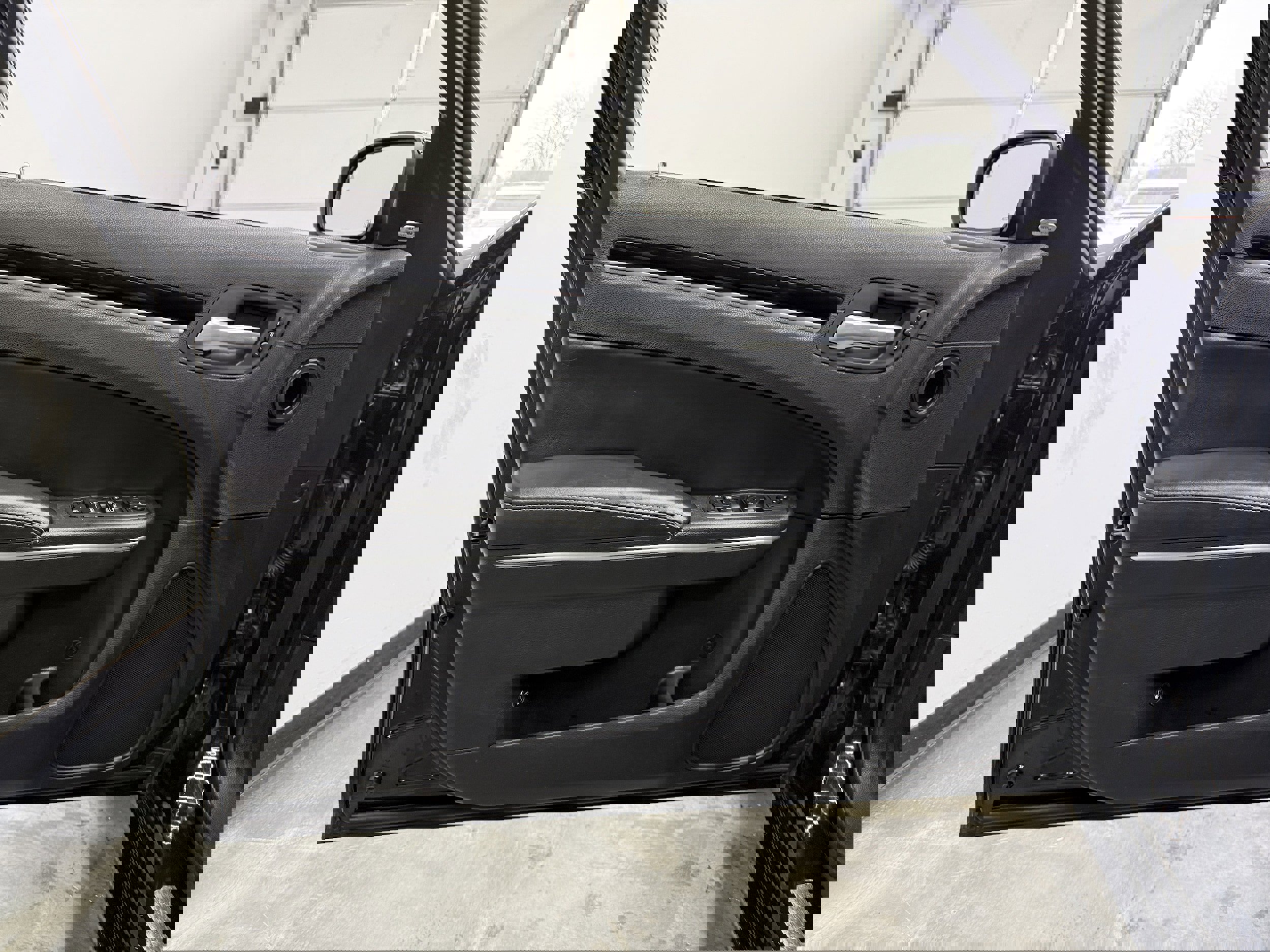 Used 2018 Chrysler 300 S image 10