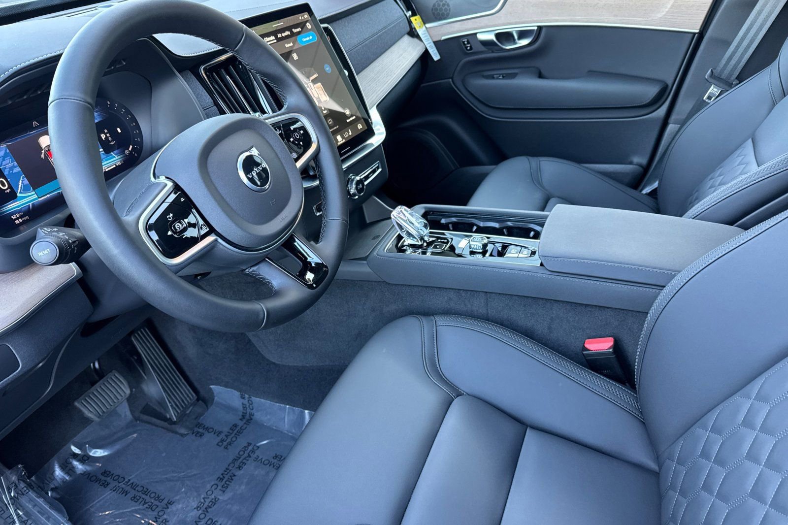 Certified 2026 Volvo XC90 B6 Core AWD/4WD image 9