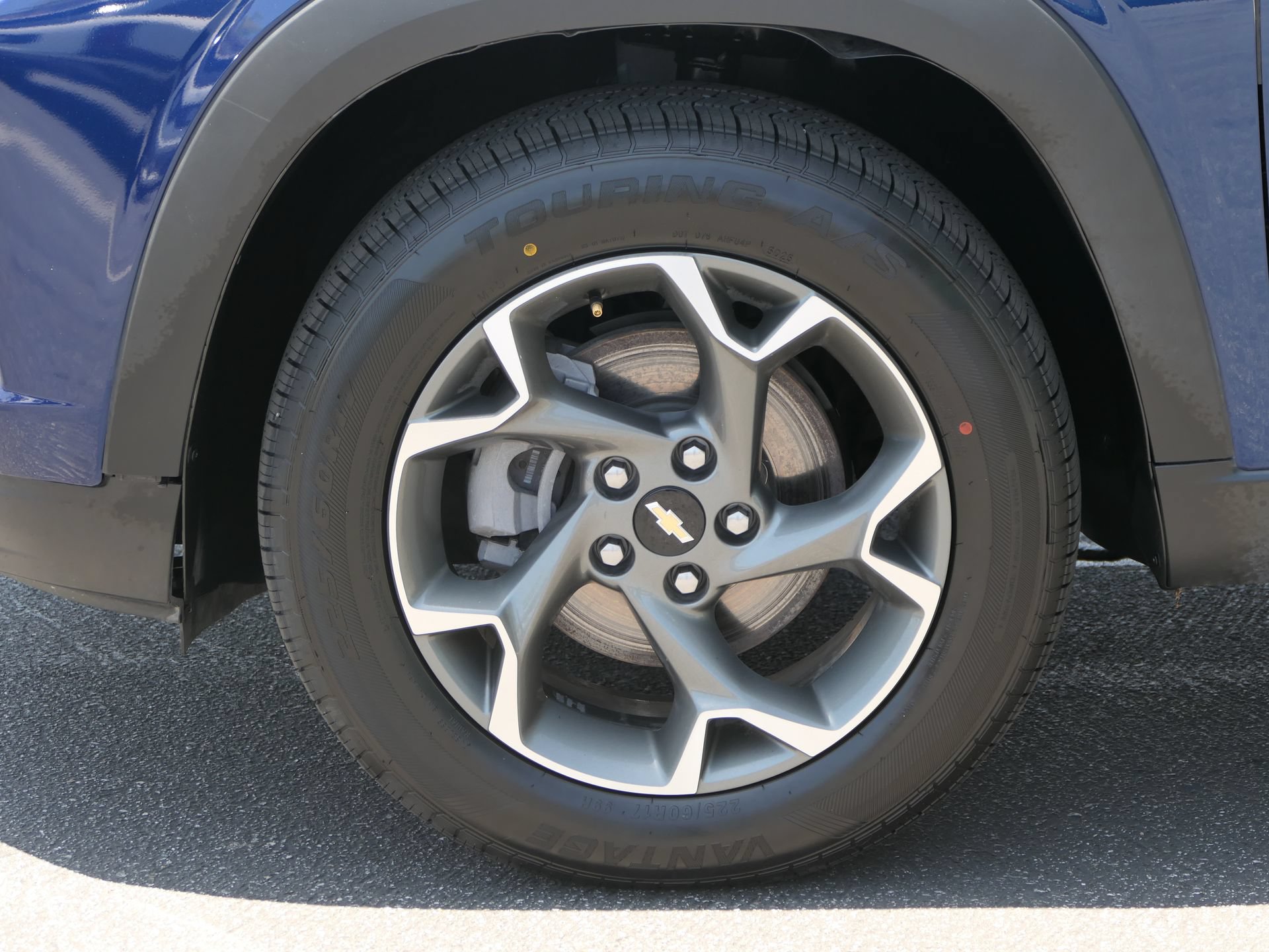 Used 2024 Chevrolet Trax LT FWD image 10