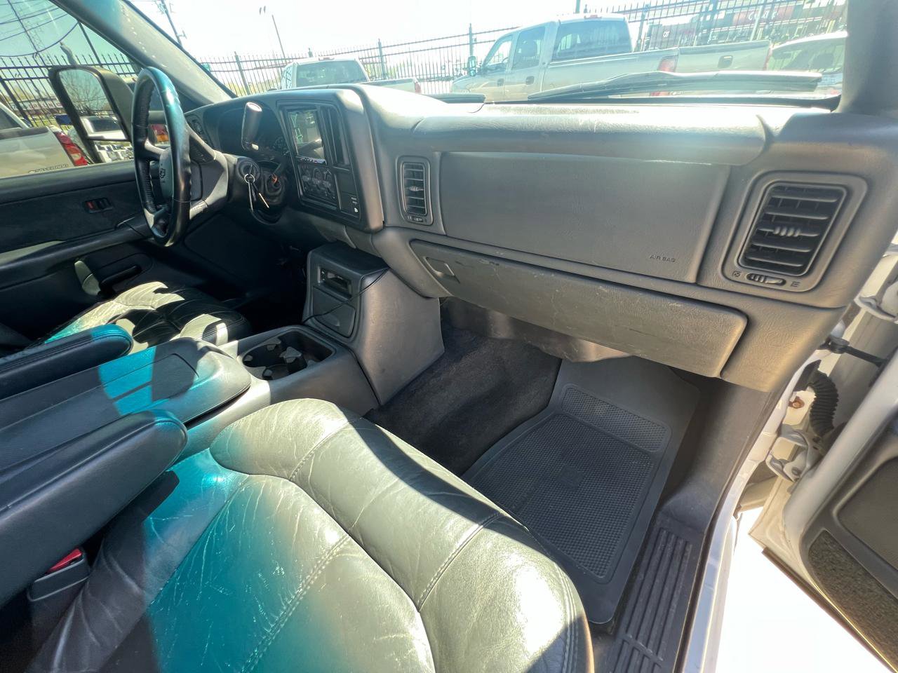 Used 2002 Chevrolet Silverado 2500 LS w/ Electrical Convenience Pkg AWD/4WD image 38