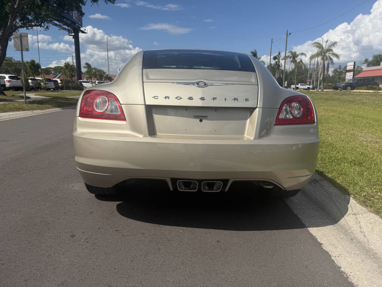 Used 2007 Chrysler Crossfire Limited image 7