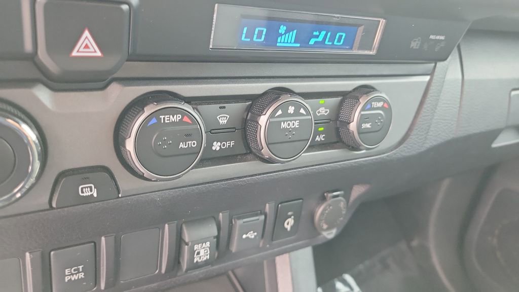 Used 2021 Toyota Tacoma TRD Off-Road image 23