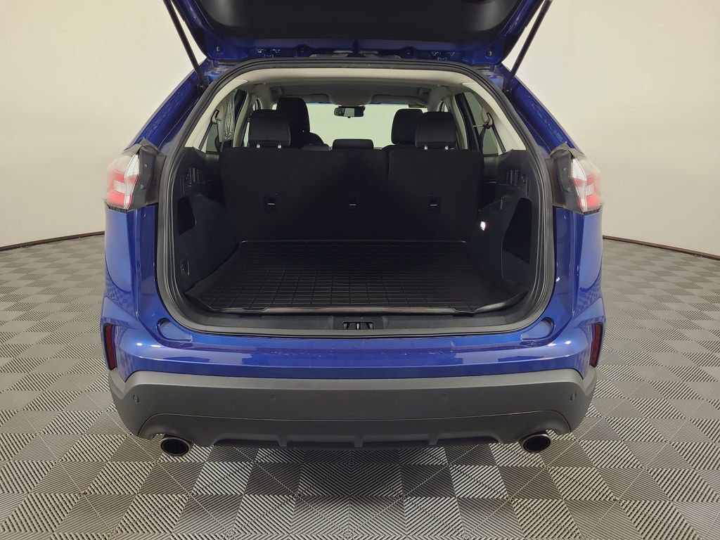 Certified 2020 Ford Edge SE image 24