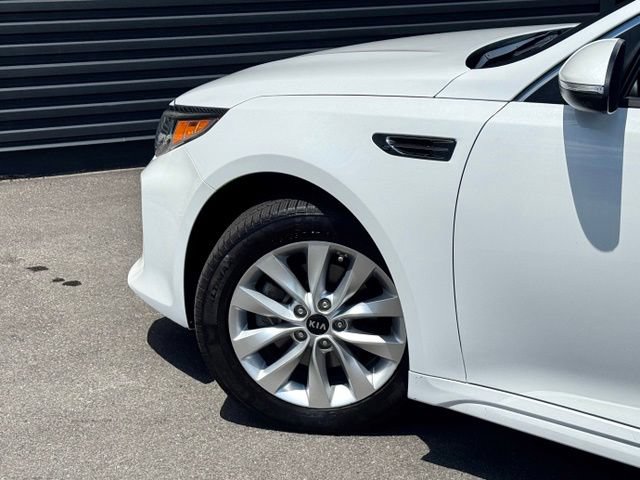 Used 2018 Kia Optima S w/ Panoramic Sunroof Package FWD image 12