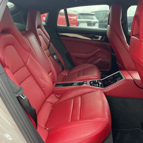Used 2022 Porsche Panamera 4 image 9