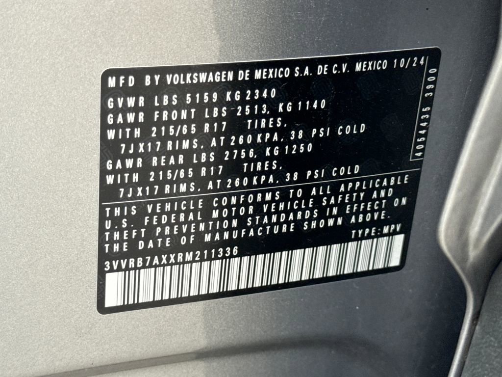 Used 2024 Volkswagen Tiguan S image 30