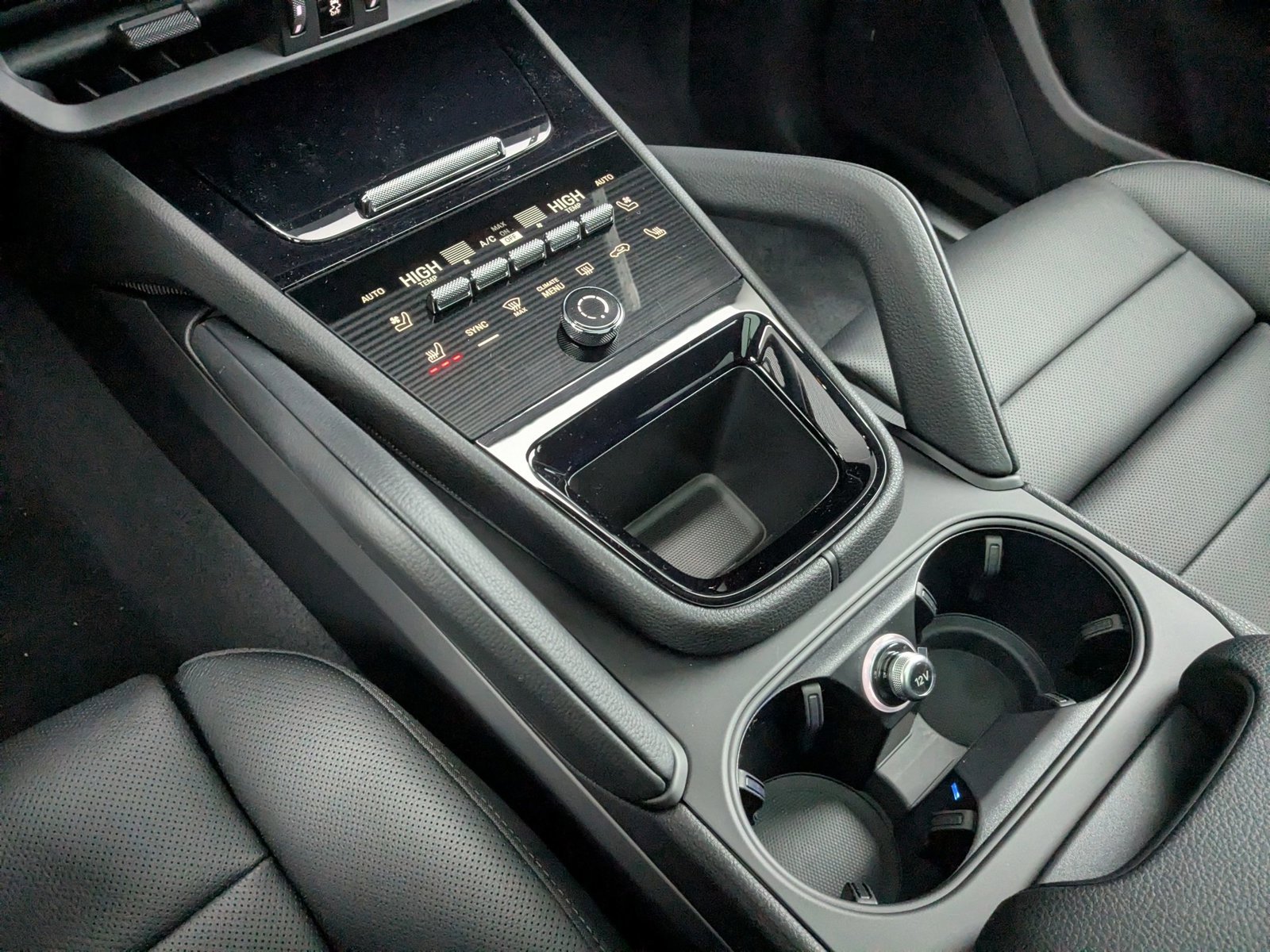 New 2026 Porsche Cayenne image 21