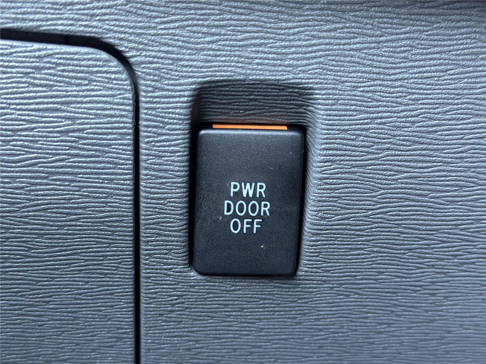 Used 2020 Toyota Sienna XLE FWD image 19