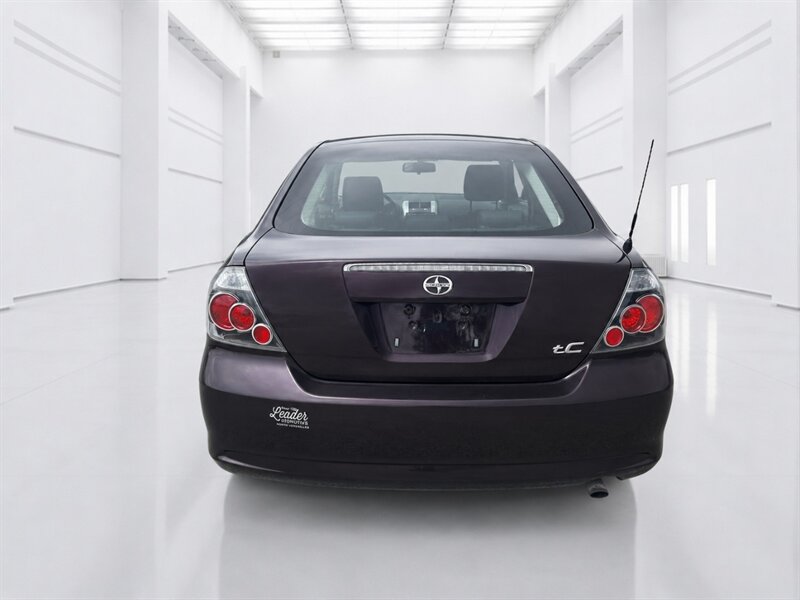 Used 2009 Scion tC FWD image 4