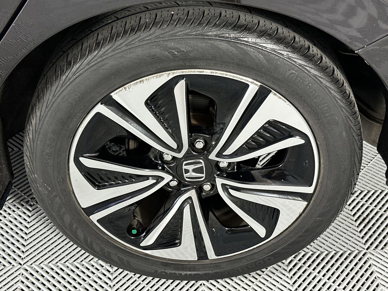 Used 2017 Honda Civic EX-T image 10