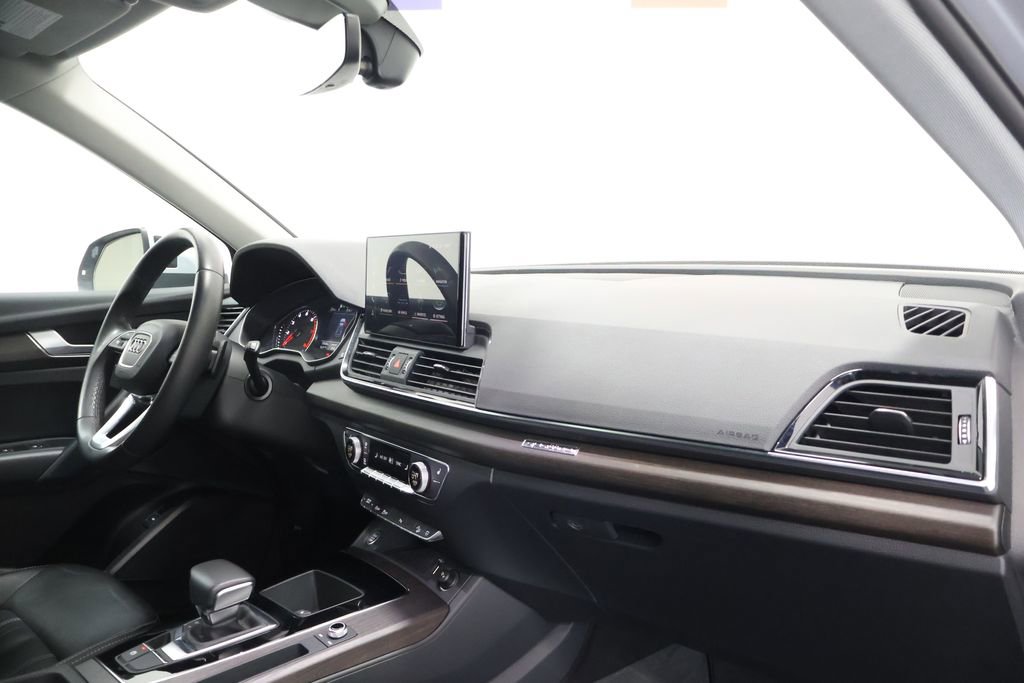 Used 2023 Audi Q5 2.0T Premium w/ Convenience Package image 23