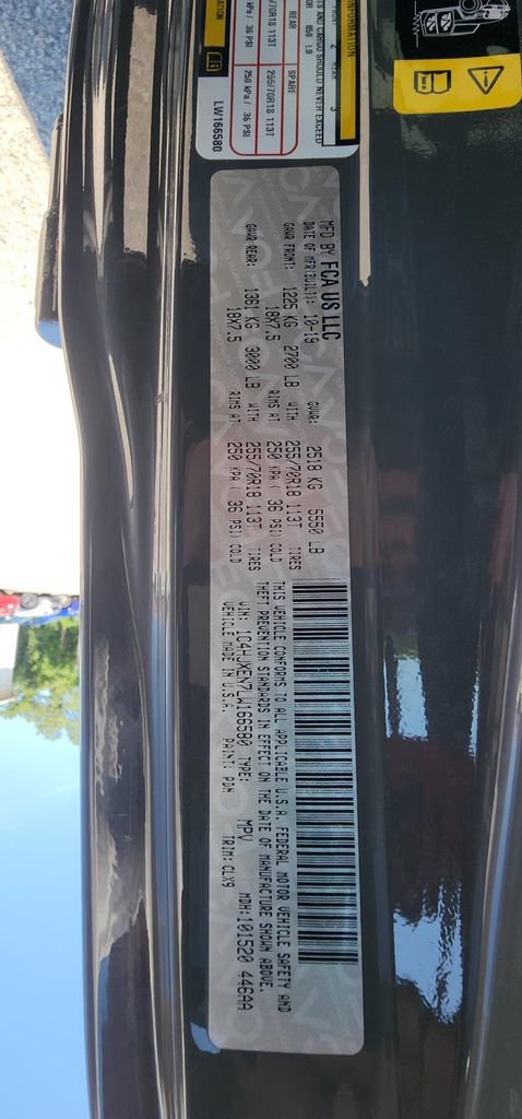 Used 2020 Jeep Wrangler Unlimited Sahara AWD/4WD image 15