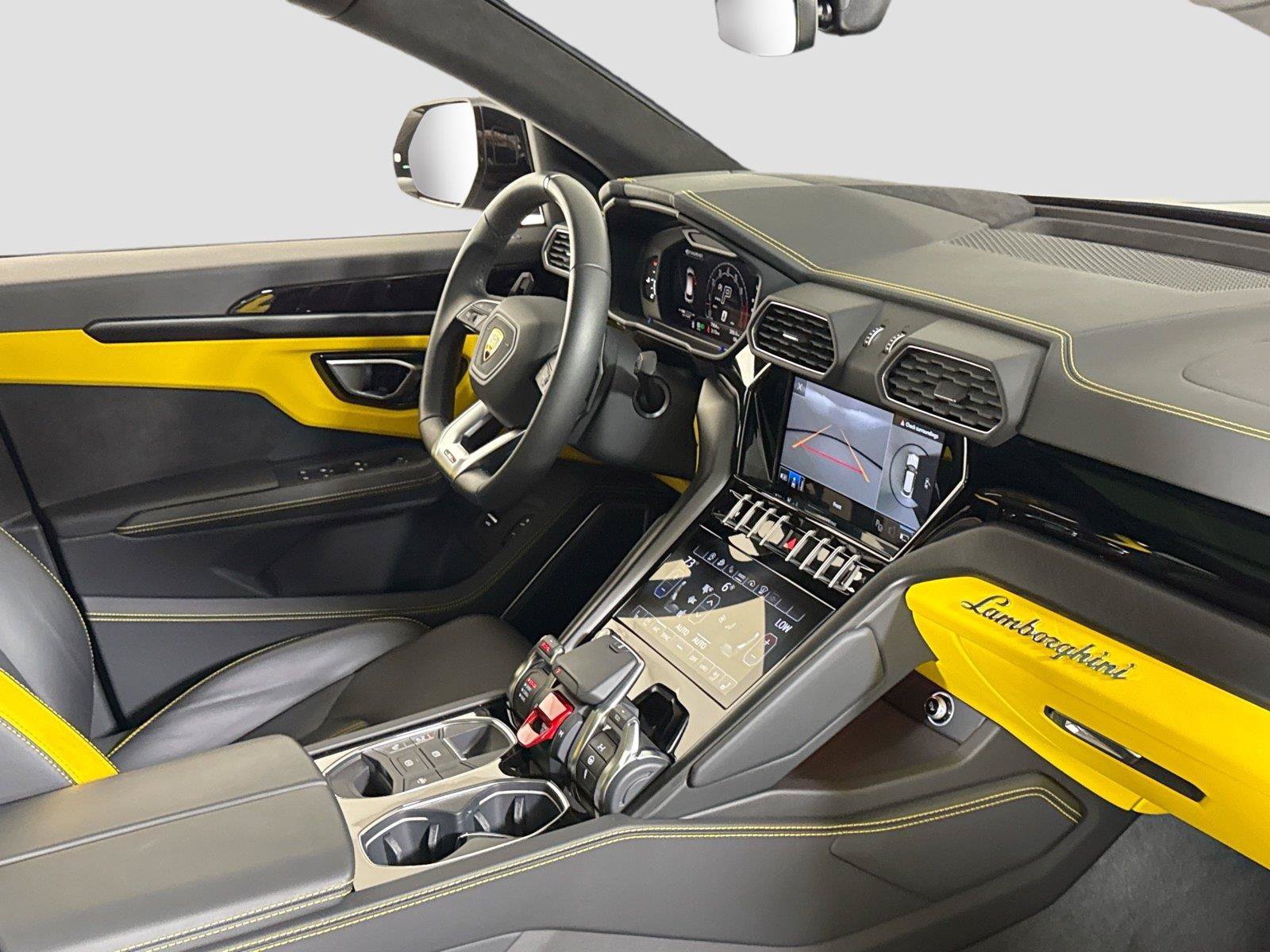 Used 2024 Lamborghini Urus S AWD/4WD image 35