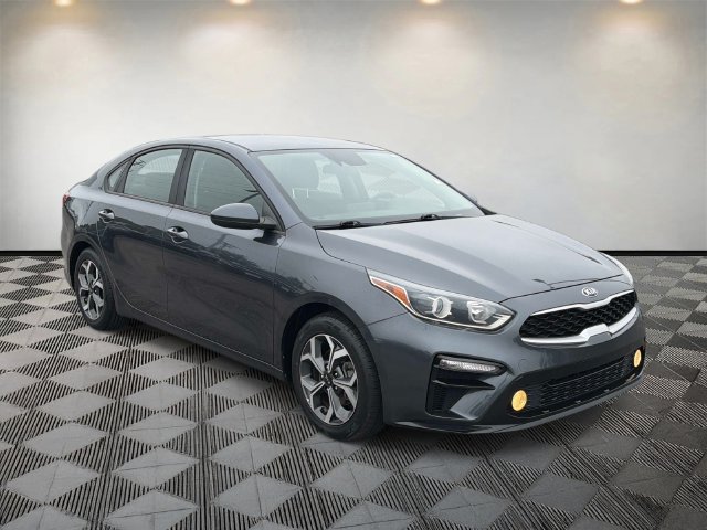 Used 2019 Kia Forte LXS FWD image 3