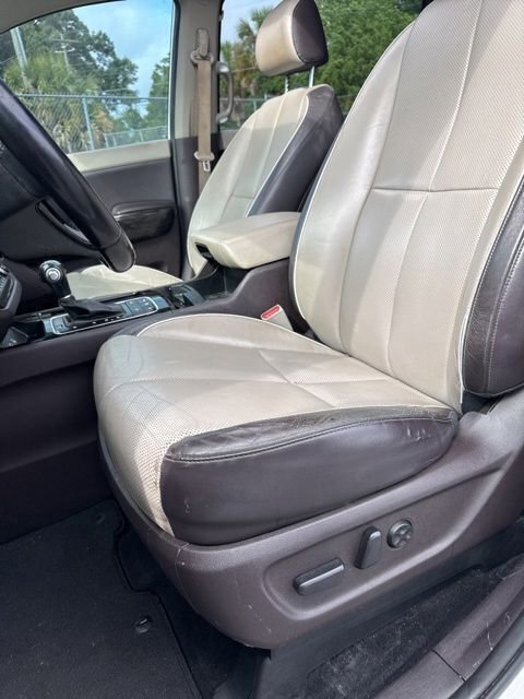 Used 2015 Kia Sedona SX Limited FWD image 26