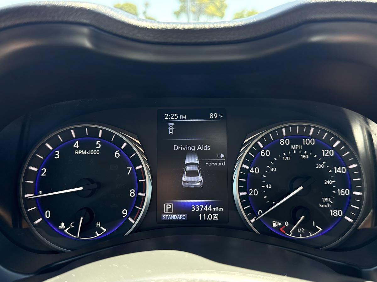 Used 2019 INFINITI Q60 Red Sport 400 w/ Cargo Package RWD image 11