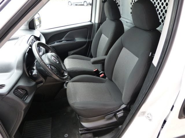 Used 2020 RAM ProMaster City Tradesman SLT FWD image 27