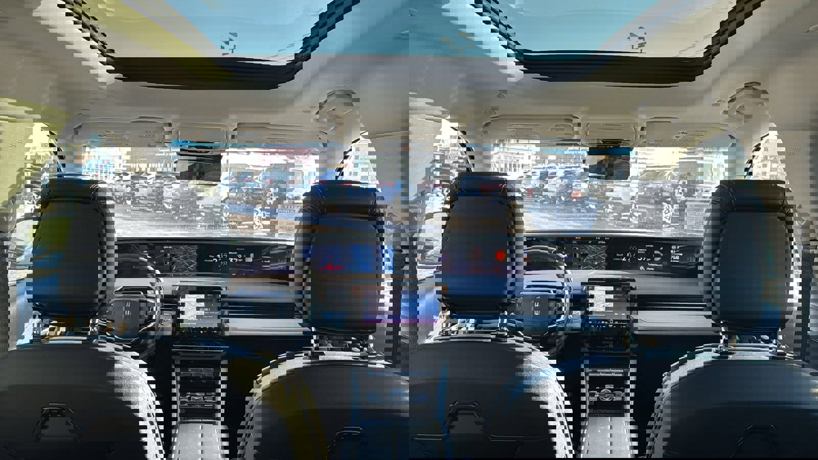 Used 2024 Lincoln Nautilus Reserve w/ Equipment Group 202A image 24