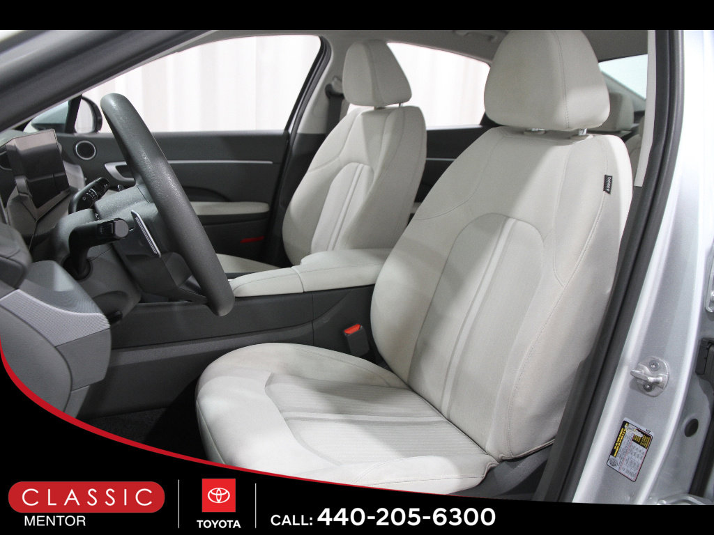 Used 2025 Hyundai Sonata SEL FWD image 4