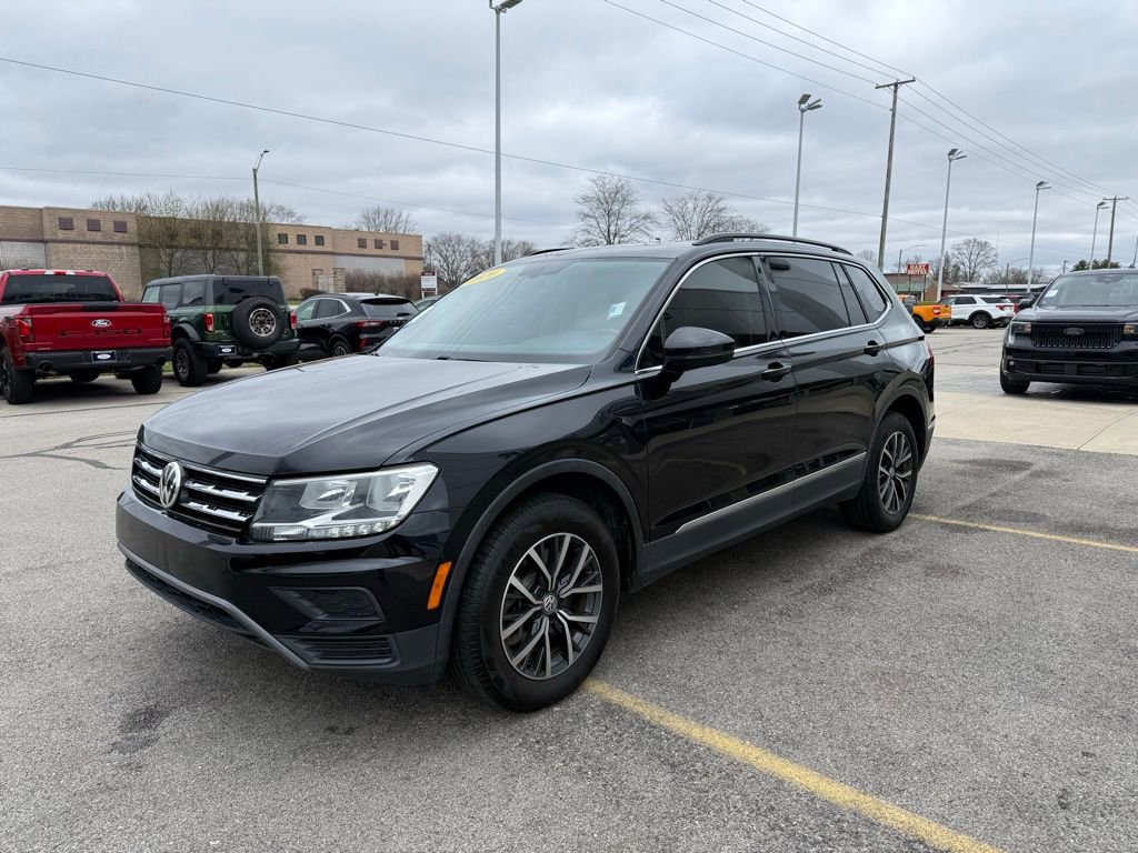 Used 2020 Volkswagen Tiguan SE w/ Panoramic Sunroof Package image 30
