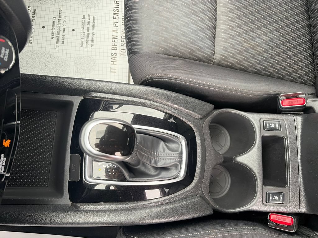 Used 2018 Nissan Rogue SV AWD/4WD image 23