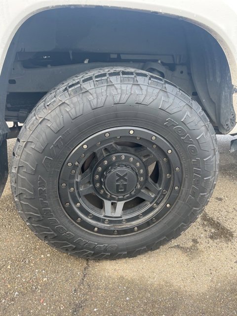 Used 2020 Toyota Tacoma SR image 5