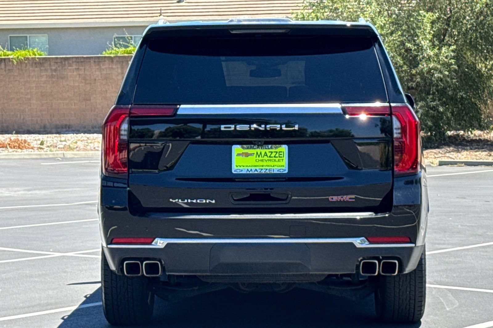 Used 2025 GMC Yukon Denali AWD/4WD image 12