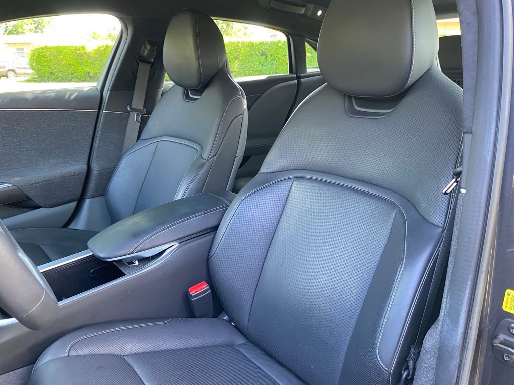 Used 2024 Lucid Air Pure RWD image 39