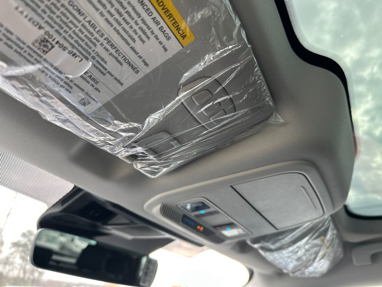 New 2025 Ford Mustang Mach-E Premium w/ Sport Appearance Package AWD/4WD image 32