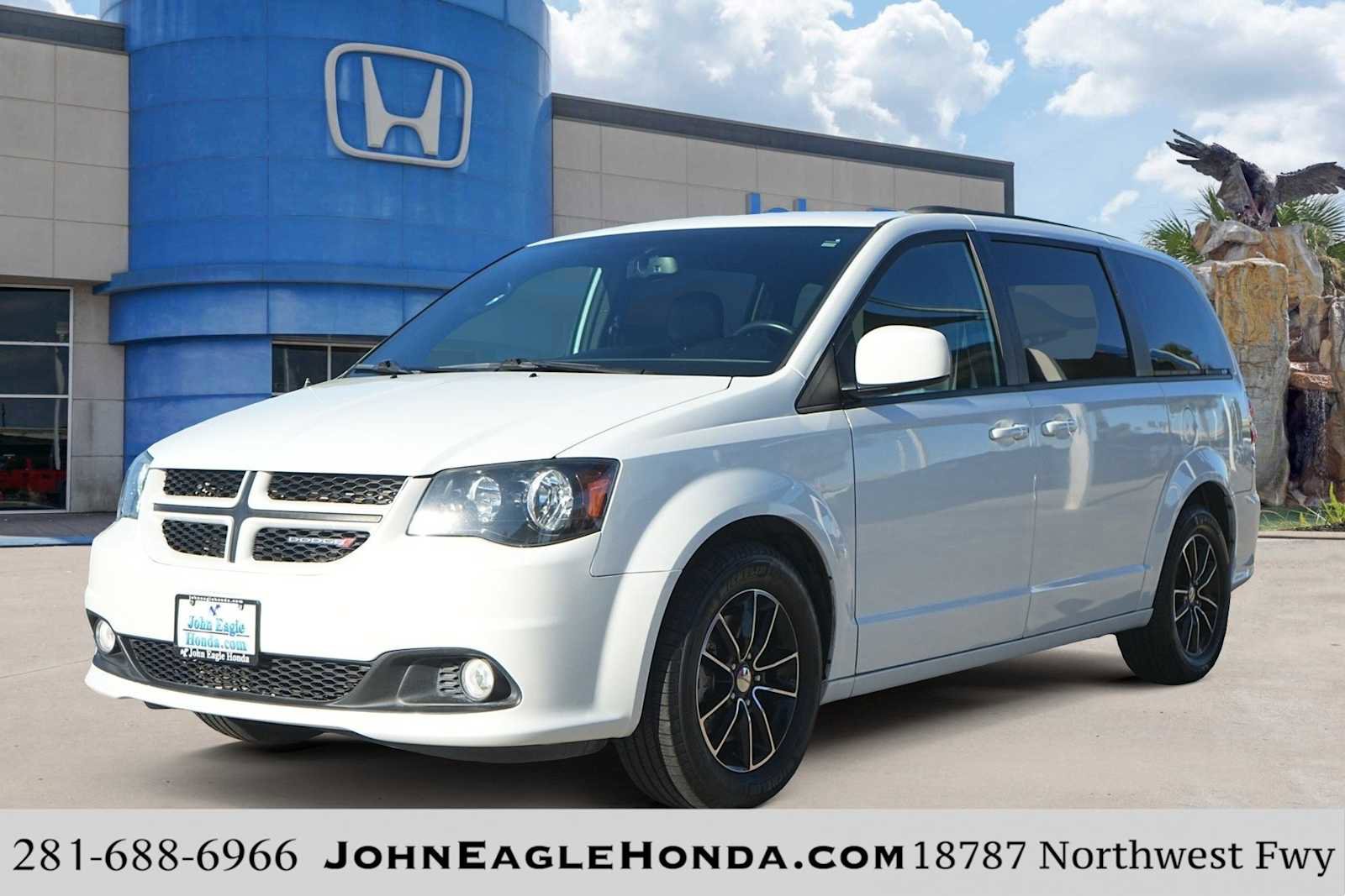Used 2018 Dodge Grand Caravan GT image 1