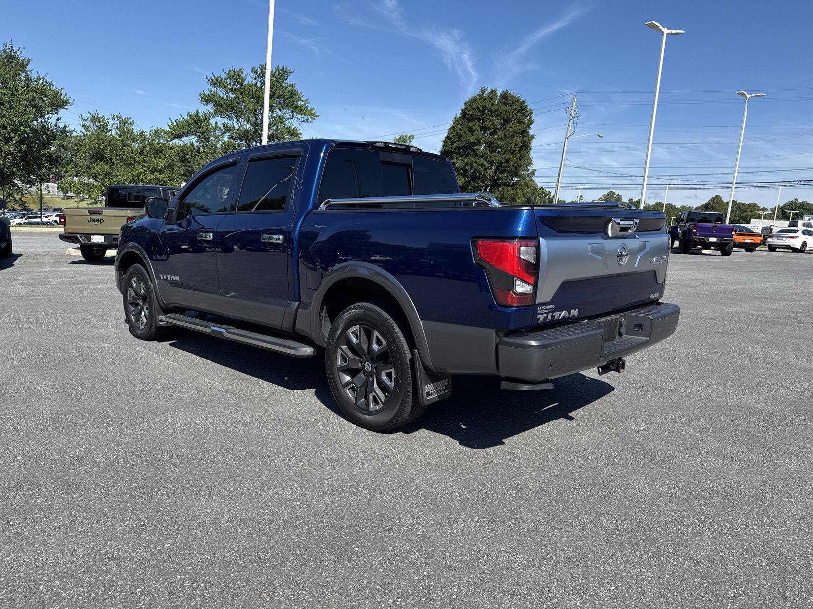 Used 2021 Nissan Titan Platinum Reserve w/ Moonroof Package AWD/4WD image 7