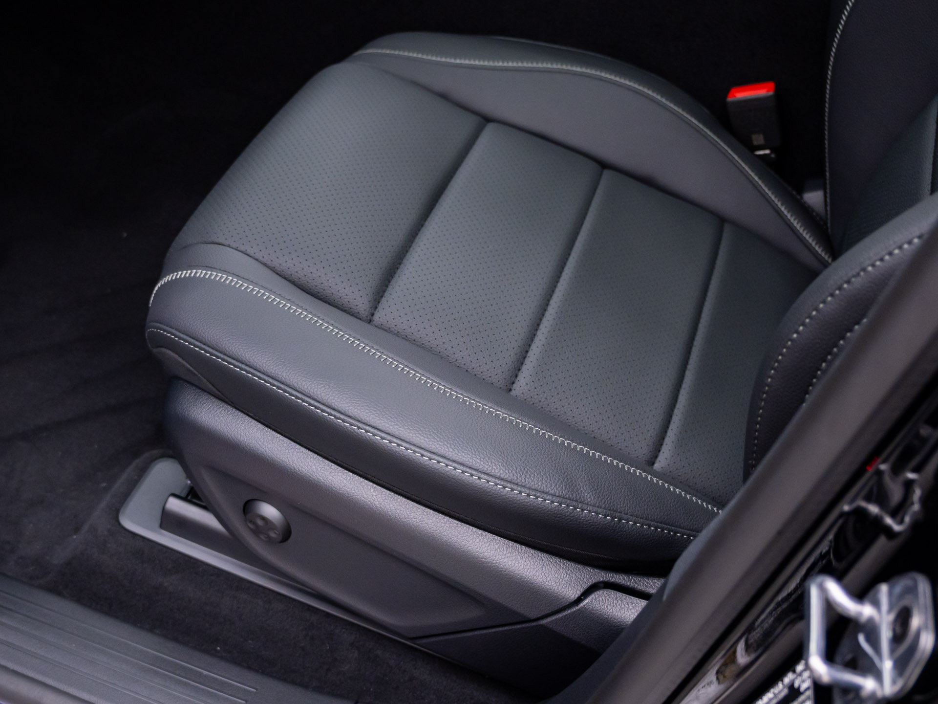New 2027 Mercedes-Benz GLE 450 4MATIC image 16