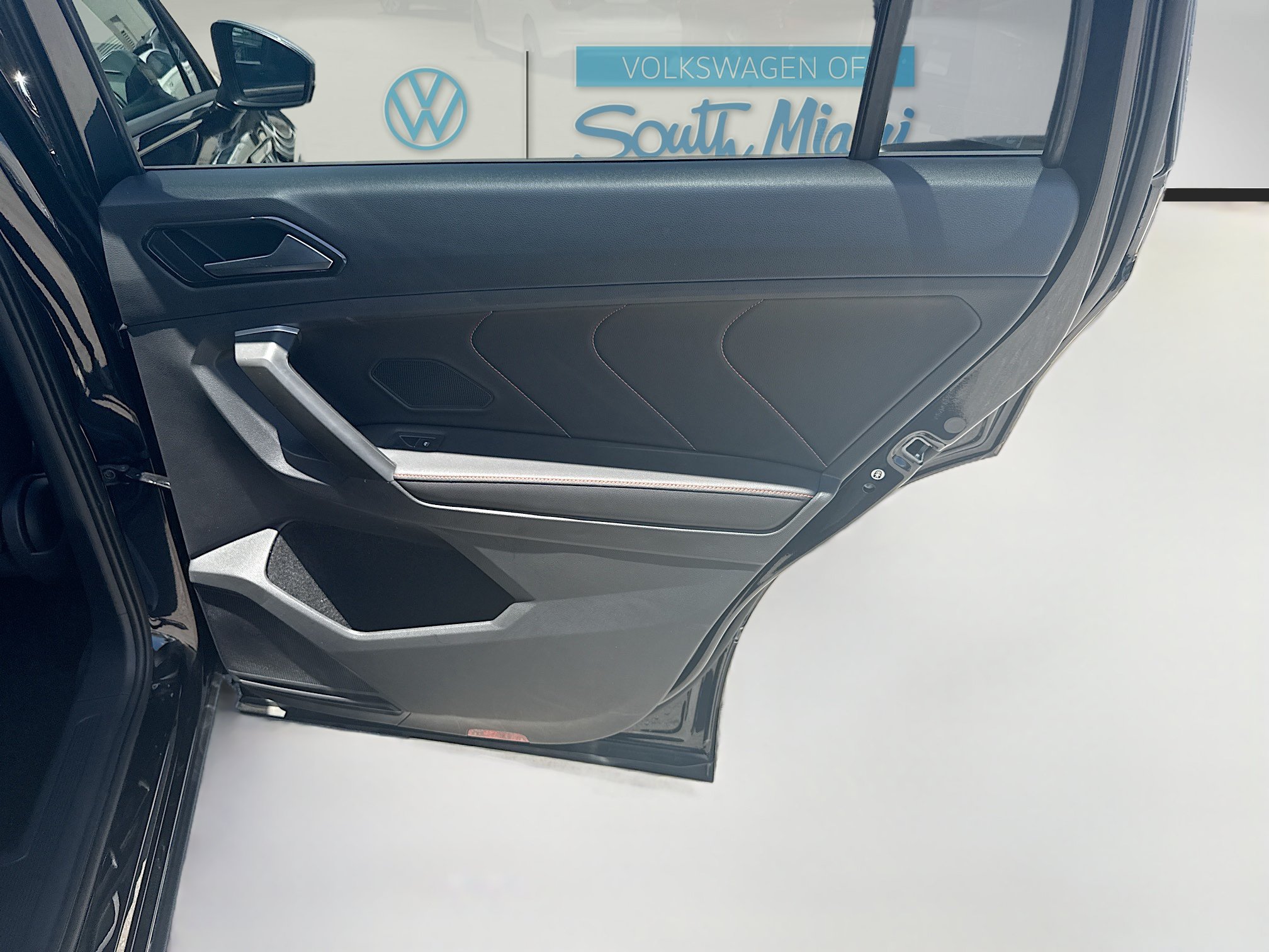 Certified 2024 Volkswagen Tiguan Wolfsburg Edition FWD image 30