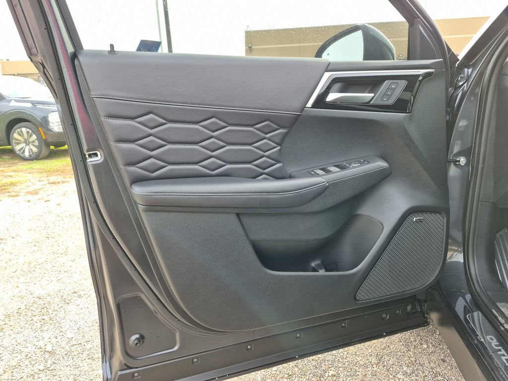 New 2026 Mitsubishi Outlander SEL image 43