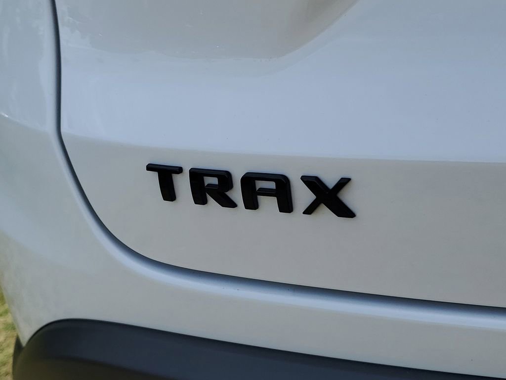 Used 2026 Chevrolet Trax RS w/ Driver Confidence Package image 8
