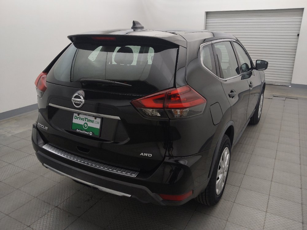 Used 2018 Nissan Rogue S AWD/4WD image 7