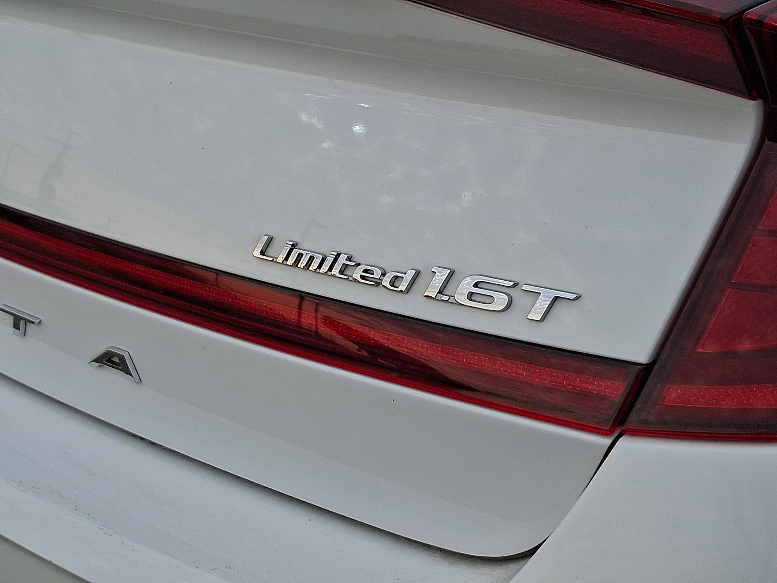 Used 2020 Hyundai Sonata Limited image 10