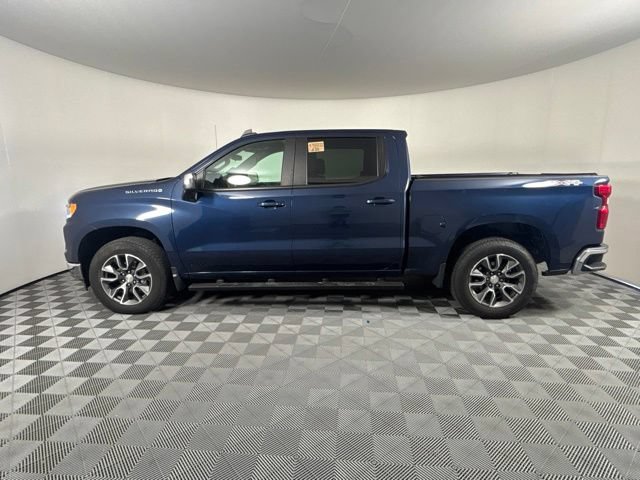 Used 2022 Chevrolet Silverado 1500 LT AWD/4WD image 40
