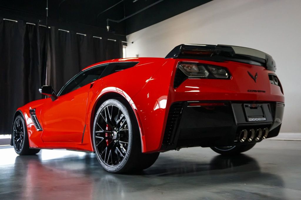 Used 2019 Chevrolet Corvette Z06 RWD image 37