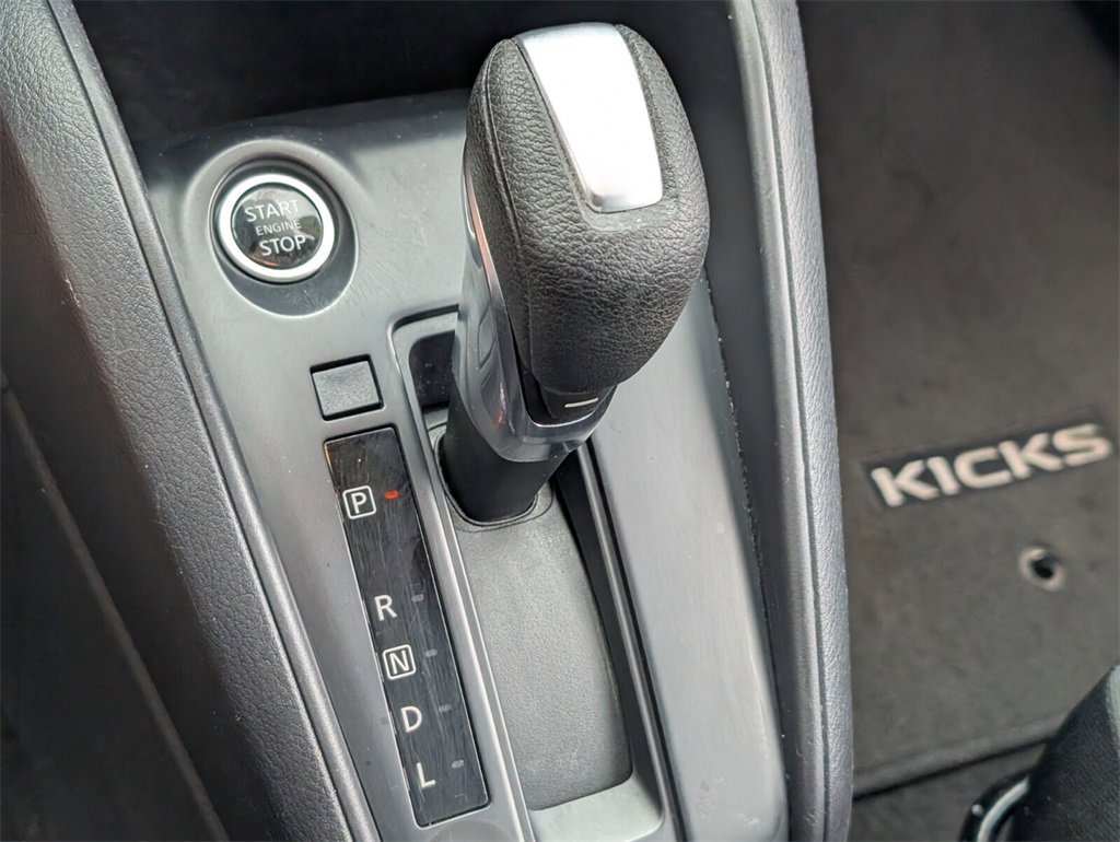 Used 2024 Nissan Kicks S image 24