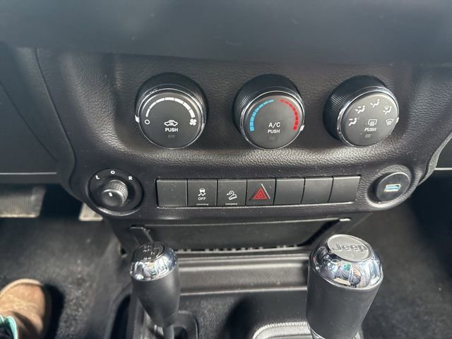 Used 2015 Jeep Wrangler Unlimited Sport w/ Quick Order Package 24S image 20