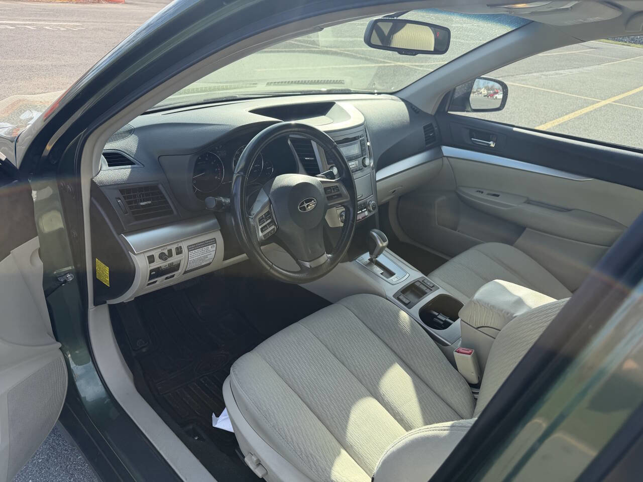 Used 2012 Subaru Outback 2.5i Premium w/ All-Weather Pkg image 9