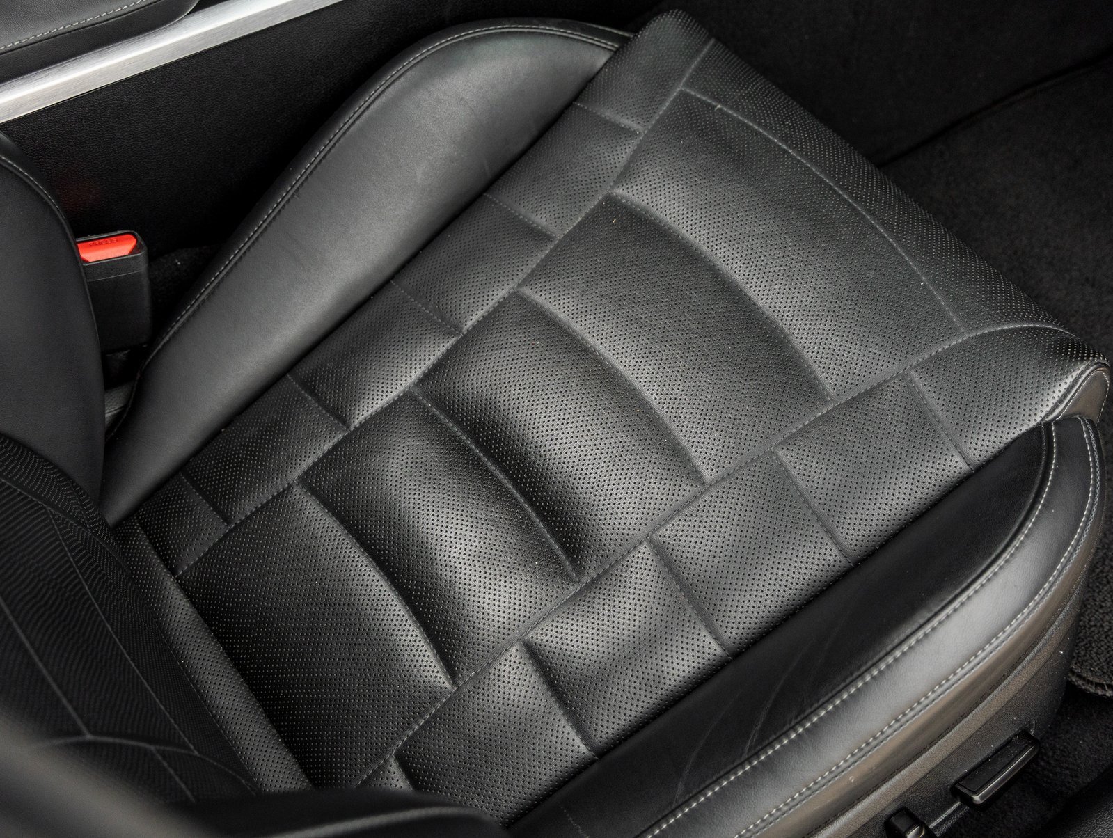 Used 2022 Kia Stinger GT2 image 43