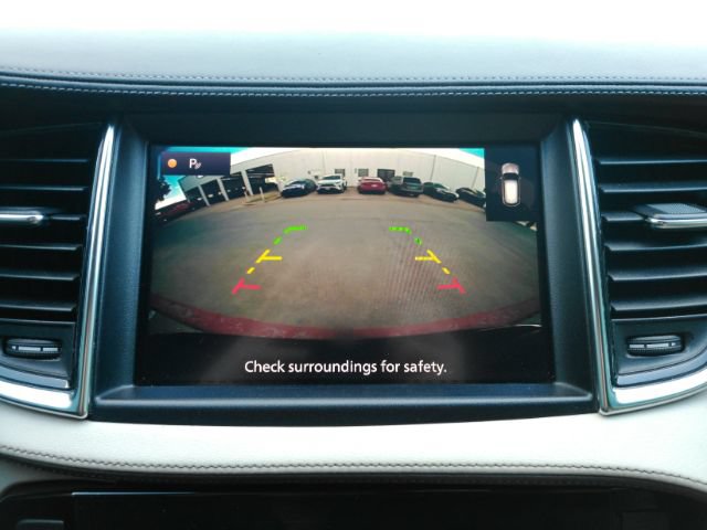 Used 2020 INFINITI QX50 Luxe w/ Navigation Package FWD image 8