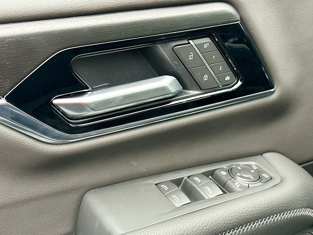 New 2026 GMC Yukon XL Denali w/ Sun & Power Step Package image 21