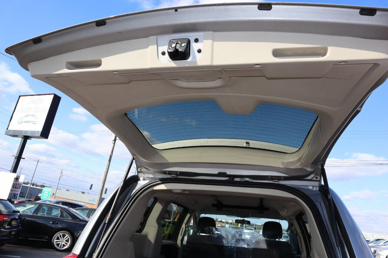 Used 2013 RAM C/V Tradesman image 24