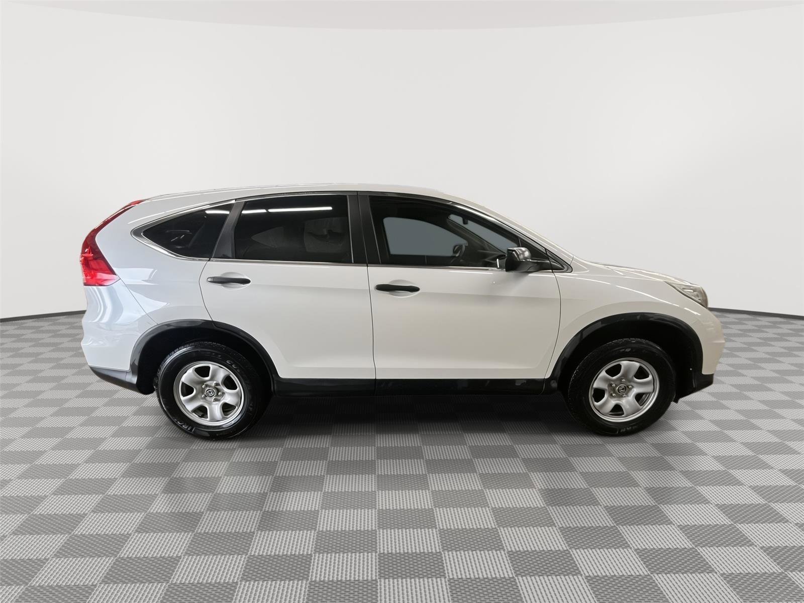 Used 2015 Honda CR-V LX image 4