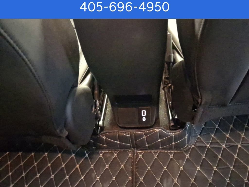 Used 2024 Buick Encore GX Sport Touring image 11